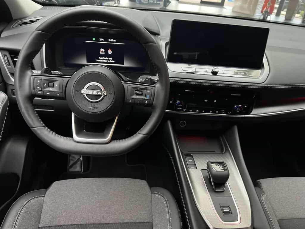 Nissan Qashqai N-Connecta CarPlay 360°Kamera Winter-Pak 01/2025-photo-9