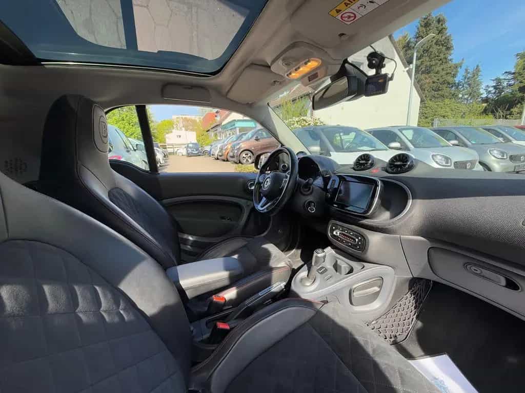 Smart ForTwo 04/2018-photo-24