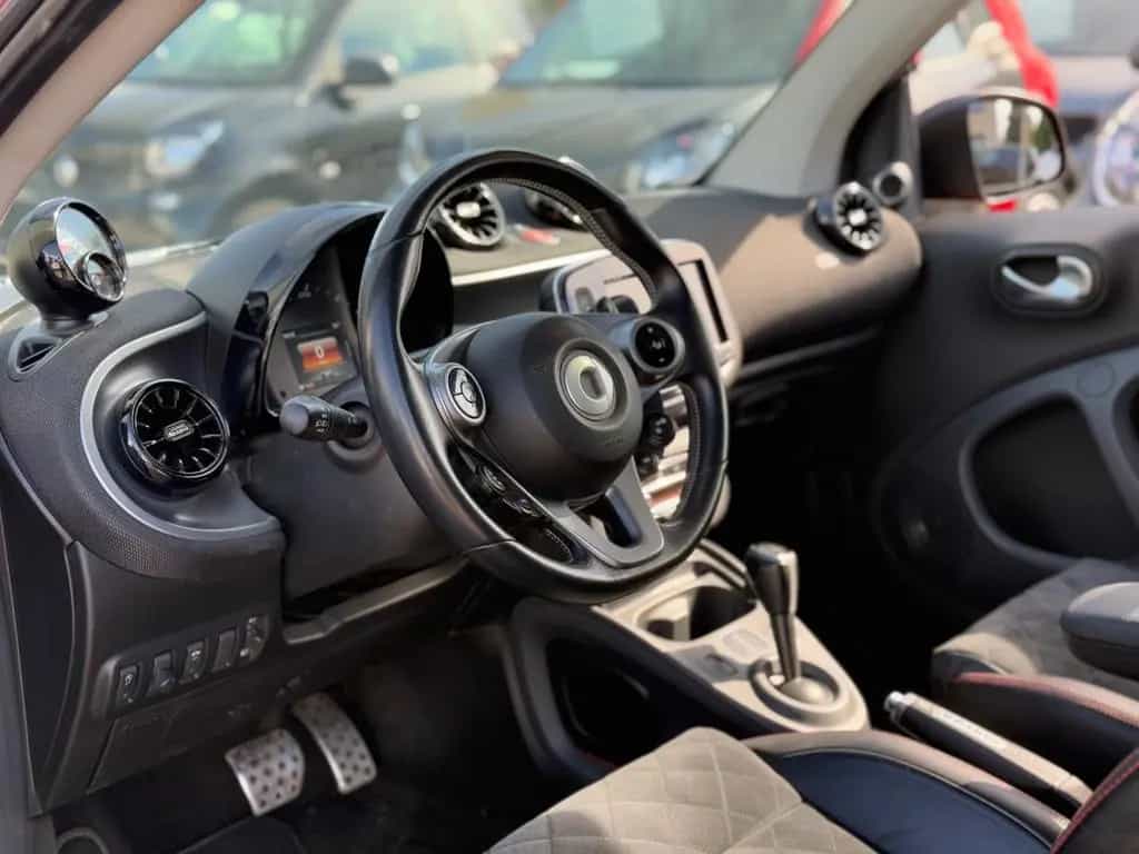 Smart ForTwo 04/2018-photo-33