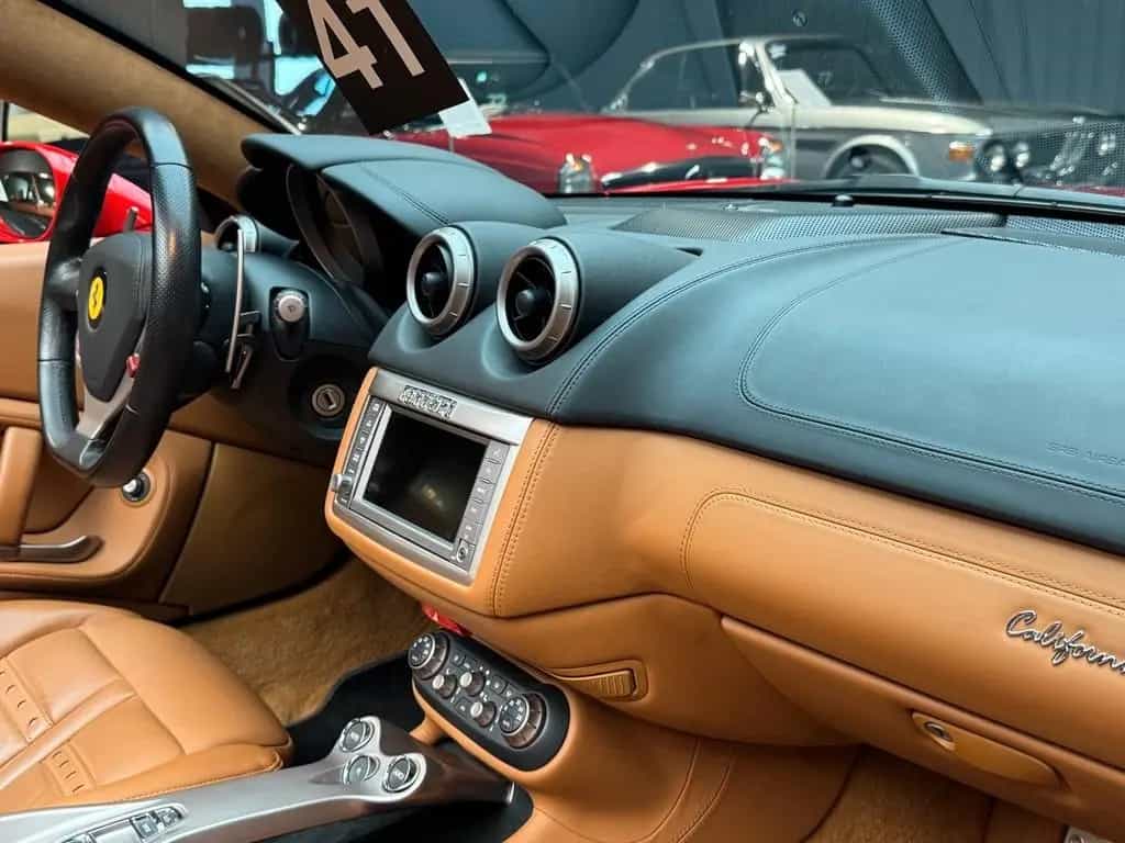 Ferrari California 30/JW Zust./SH gepflegt/Garantieverl. 07/2013-photo-20
