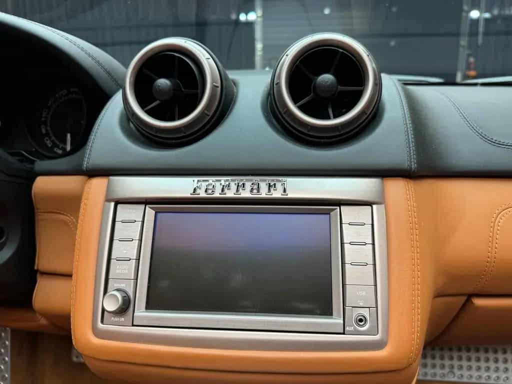 Ferrari California 30/JW Zust./SH gepflegt/Garantieverl. 07/2013-photo-22