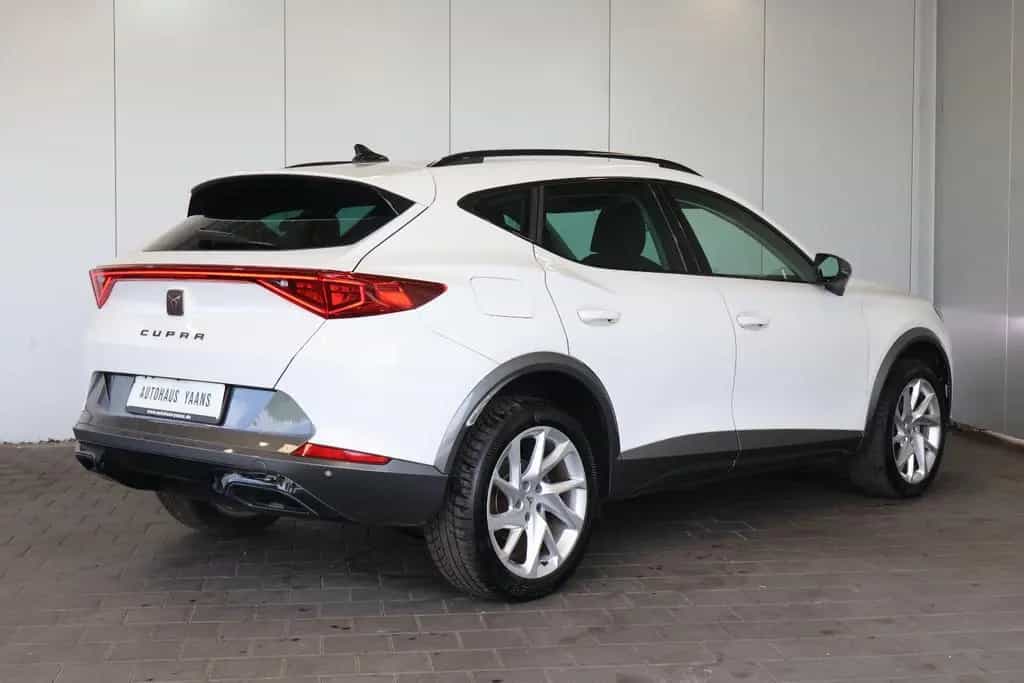 Cupra Formentor 1.5 TSI AID+ACC+KEY+LED+LANE+18" 09/2023-photo-3