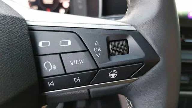 Seat Leon Sportstourer 1.5 TSI DSG Style 5-J-GARANTIE 05/2022-photo-12