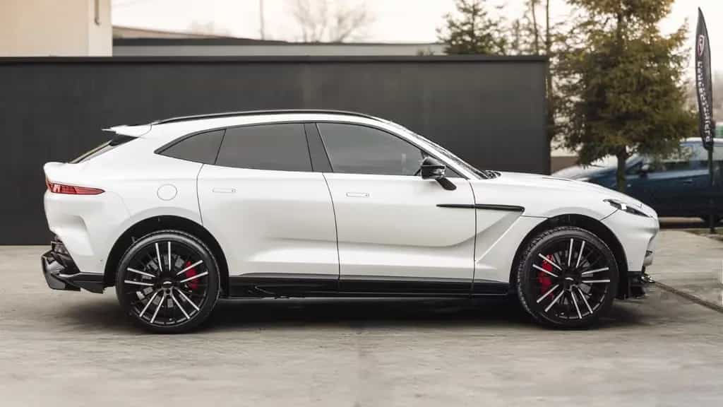 Aston Martin DBX 4.0 V8 DBX707 06/2023-photo-10