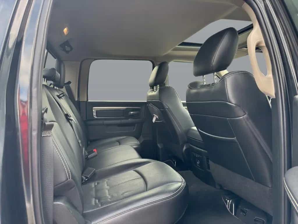Dodge RAM 1500 Night Edition 5.7L V8 HEMI 05/2018-photo-12
