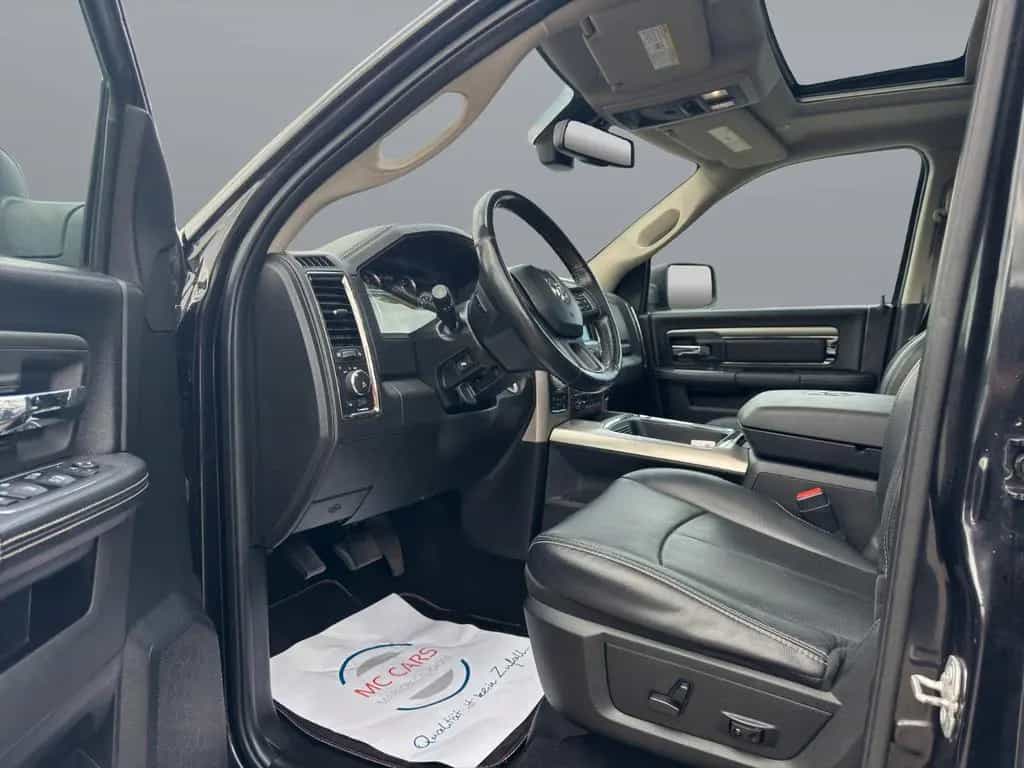 Dodge RAM 1500 Night Edition 5.7L V8 HEMI 05/2018-photo-8