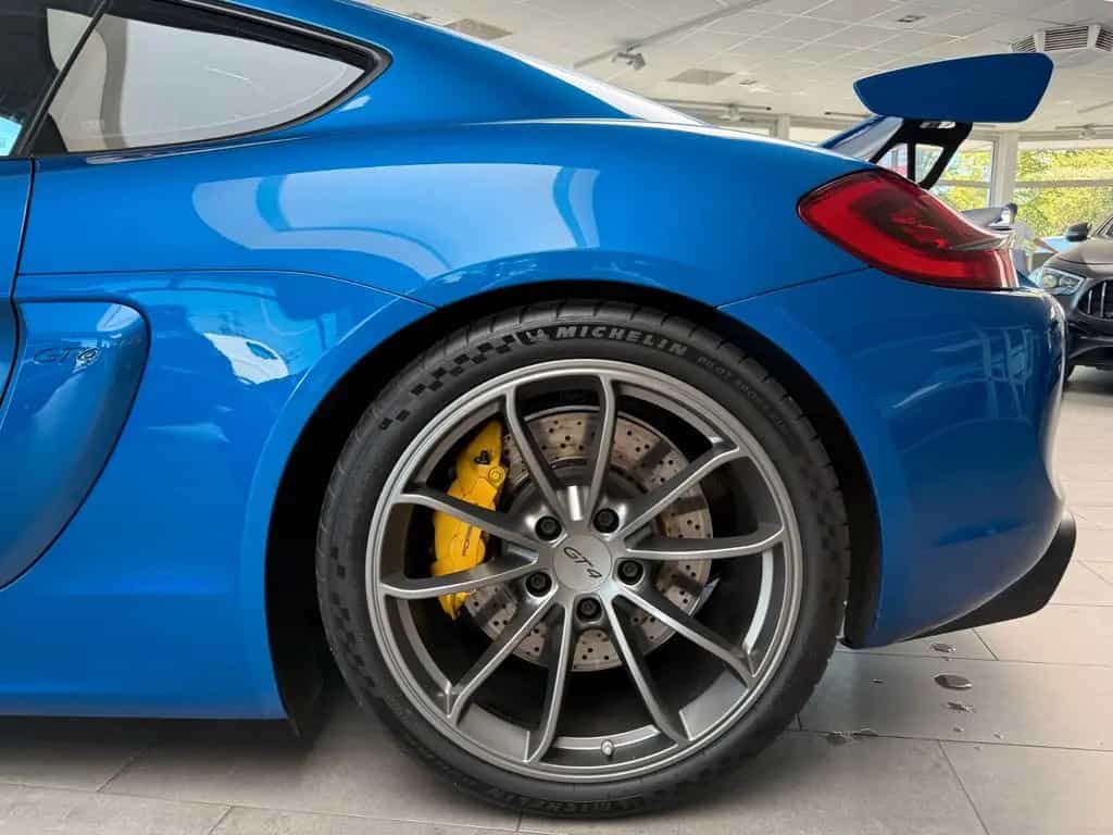 Porsche Cayman GT4 02/2016-photo-3