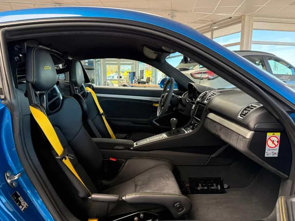 Porsche Cayman GT4 02/2016-photo-5
