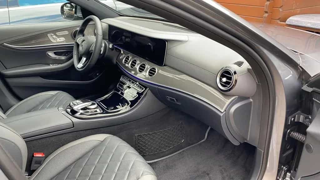 Mercedes-Benz E 400 4MATIC AMG Line Autom. AMG Line 11/2016-photo-1