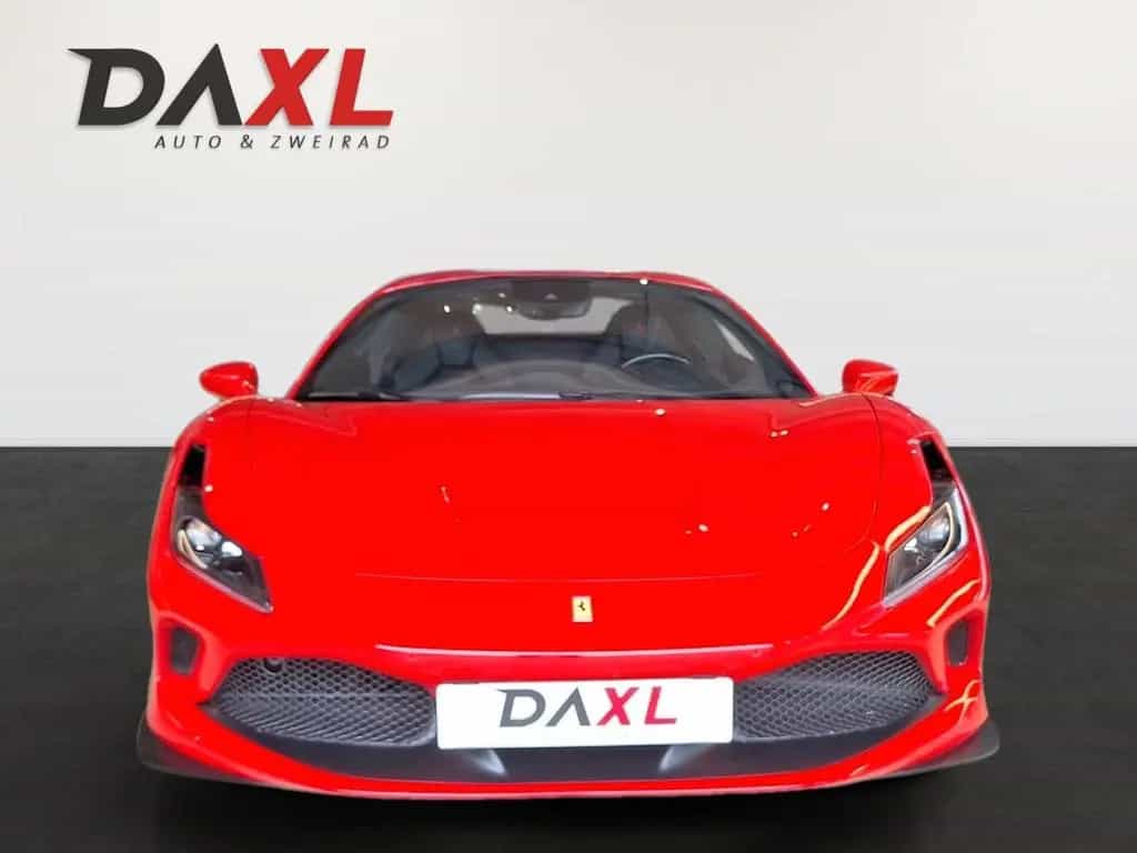 Ferrari F8 Spider 02/2022-photo-1