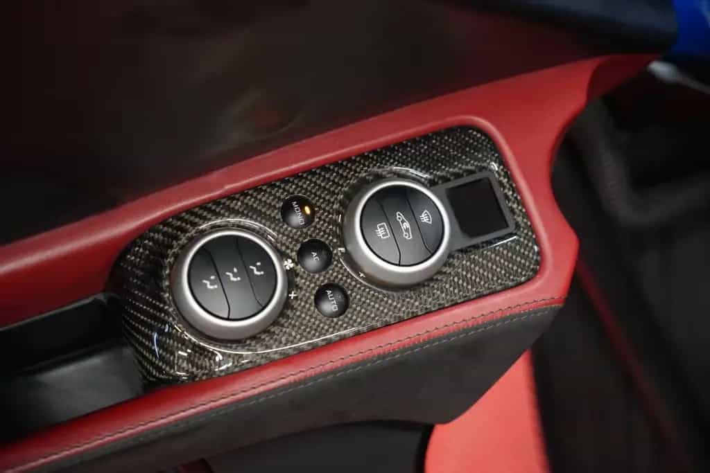 McLaren MP4-12C Spider 3.8 V8 626 PS 07/2013-photo-24