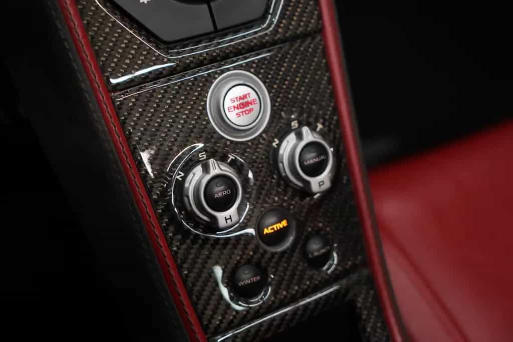 McLaren MP4-12C Spider 3.8 V8 626 PS 07/2013-photo-31
