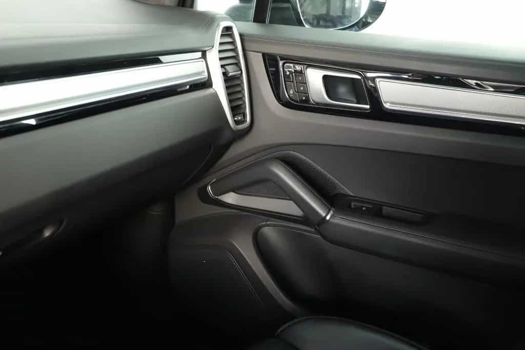 Porsche Cayenne S PANO LUFT AHK APPROVED ALCA-HIMMEL CPL 07/2018-photo-17