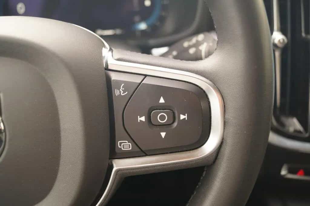 Volvo V60 2.0 B4 197pk automatik Core -NAVI-ECC-LED-CA 02/2023-photo-18