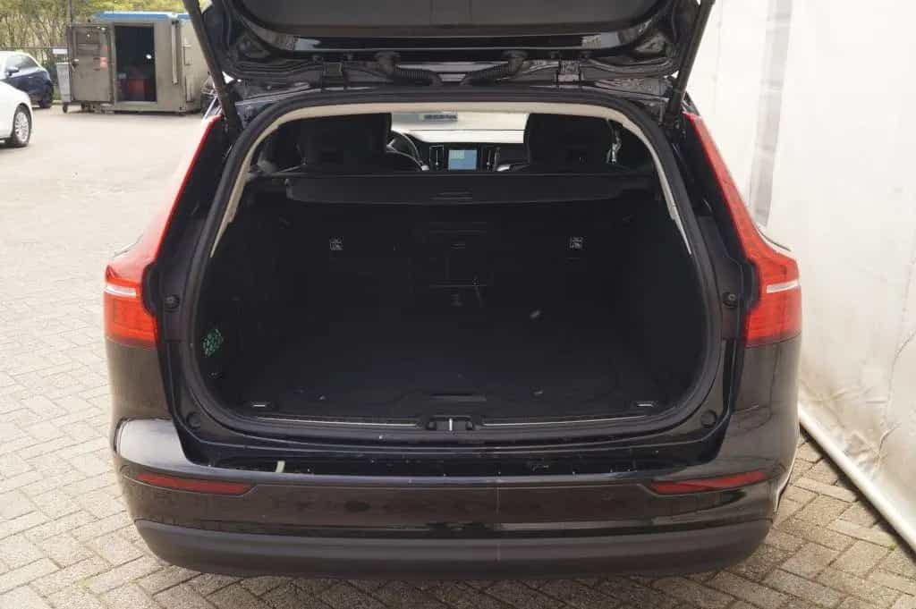 Volvo V60 2.0 B4 197pk automatik Core -NAVI-ECC-LED-CA 02/2023-photo-29