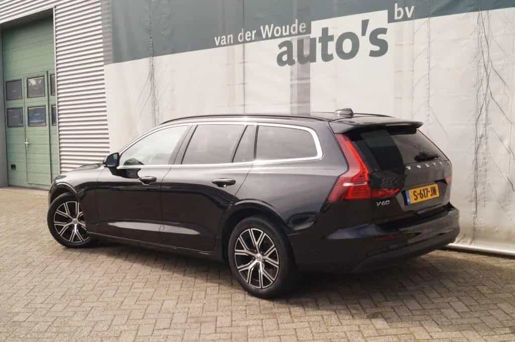 Volvo V60 2.0 B4 197pk automatik Core -NAVI-ECC-LED-CA 02/2023-photo-5