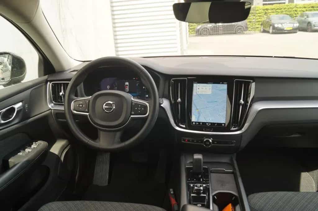 Volvo V60 2.0 B4 197pk automatik Core -NAVI-ECC-LED-CA 02/2023-photo-8