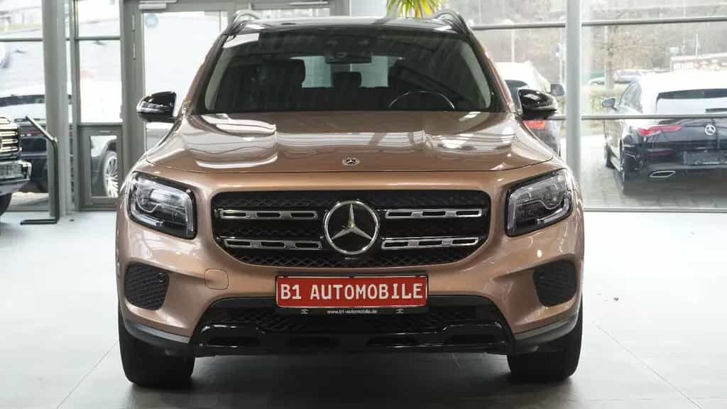 Mercedes-Benz GLB 250 *ACC*AHK*BURMESTER*PANO*360°KAM*STHZ* 02/2022-photo-1
