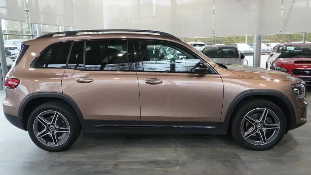 Mercedes-Benz GLB 250 *ACC*AHK*BURMESTER*PANO*360°KAM*STHZ* 02/2022-photo-3