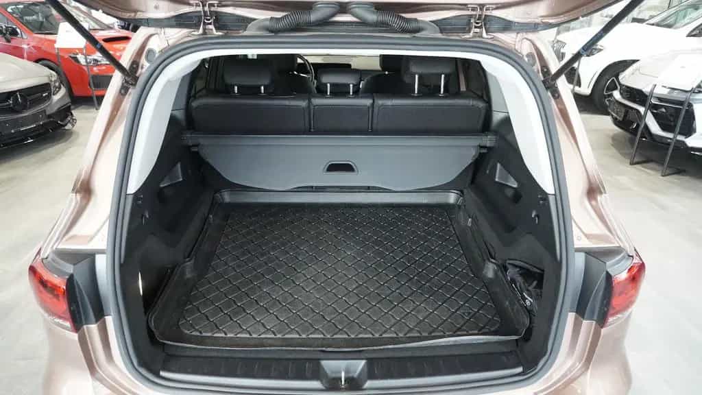 Mercedes-Benz GLB 250 *ACC*AHK*BURMESTER*PANO*360°KAM*STHZ* 02/2022-photo-31