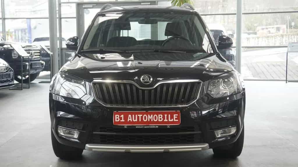 Skoda Yeti Style 4x4*BI-XENON*1-HAND*NAVI* 02/2016-photo-1