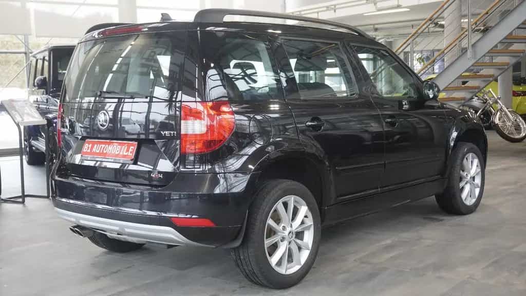 Skoda Yeti Style 4x4*BI-XENON*1-HAND*NAVI* 02/2016-photo-4