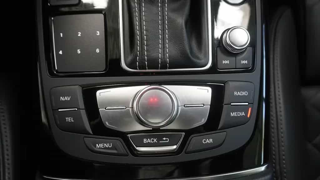 Audi A6 Avant 3.0TDI S-LINE*PANO*RAUTE*HUD*STHZ*LUFT 07/2017-photo-29