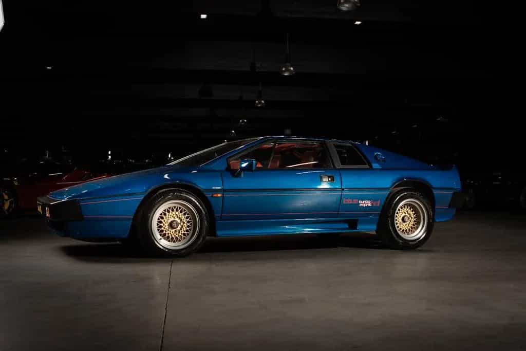 Lotus Esprit Turbo HCi / 2.2 / SWE-car / 81570km 03/1987-photo-2