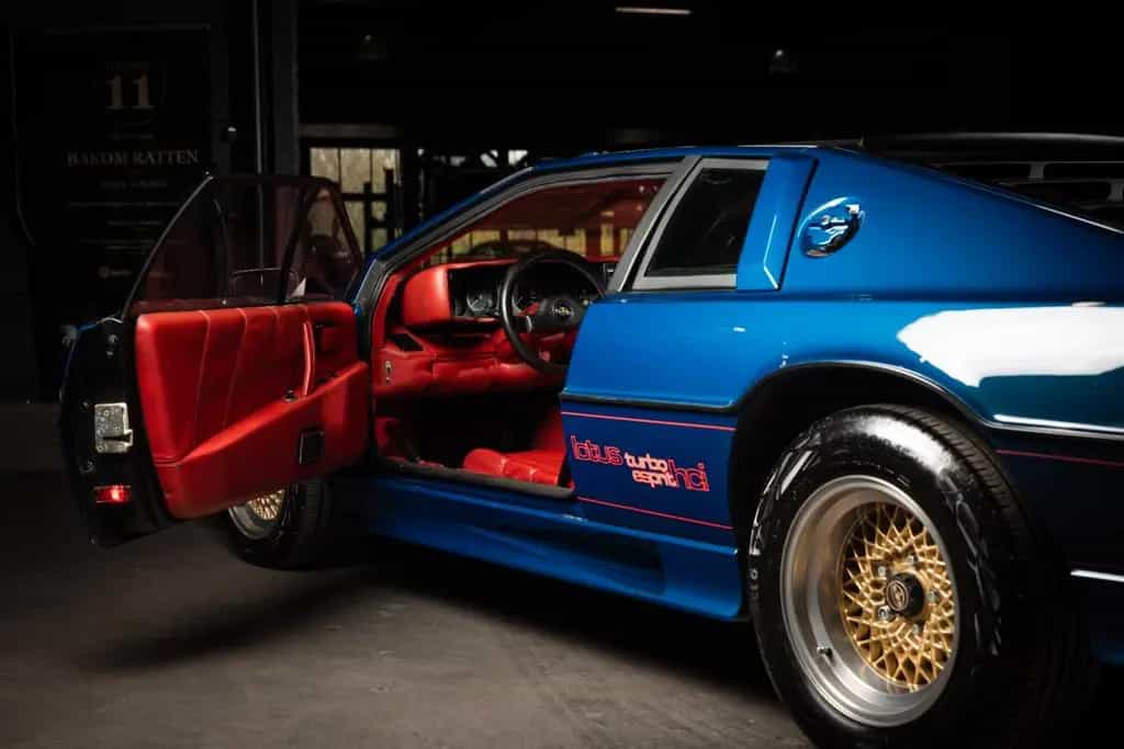Lotus Esprit Turbo HCi / 2.2 / SWE-car / 81570km 03/1987-photo-7