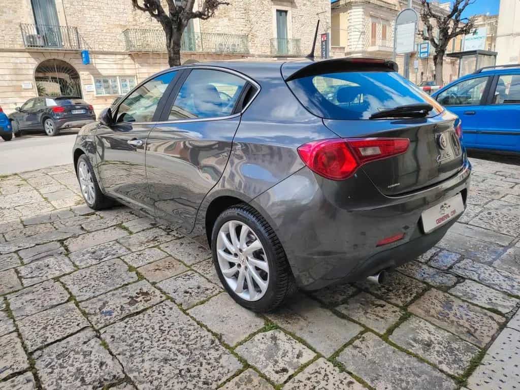 Alfa Romeo Giulietta 1.6 JTDm-2 120 CV Distincti 04/2016-photo-5