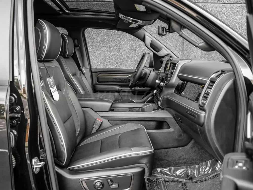 Dodge 2026 Limited V8 T1 PRICE €74500 HC INTERNATIONAL null-photo-7