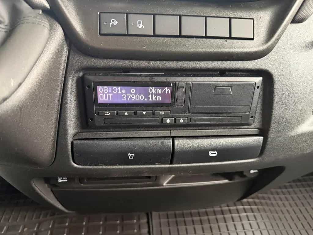 Iveco Other Daily 35-180 9 Sitzer Navi Kamera Automatik LED 12/2023-photo-11
