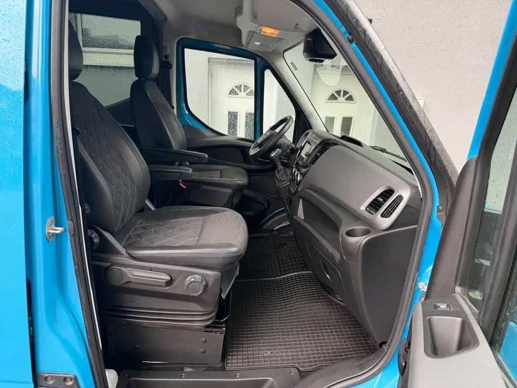 Iveco Other Daily 35-180 9 Sitzer Navi Kamera Automatik LED 12/2023-photo-16