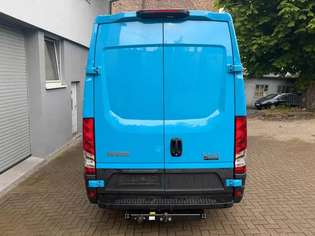 Iveco Other Daily 35-180 9 Sitzer Navi Kamera Automatik LED 12/2023-photo-5