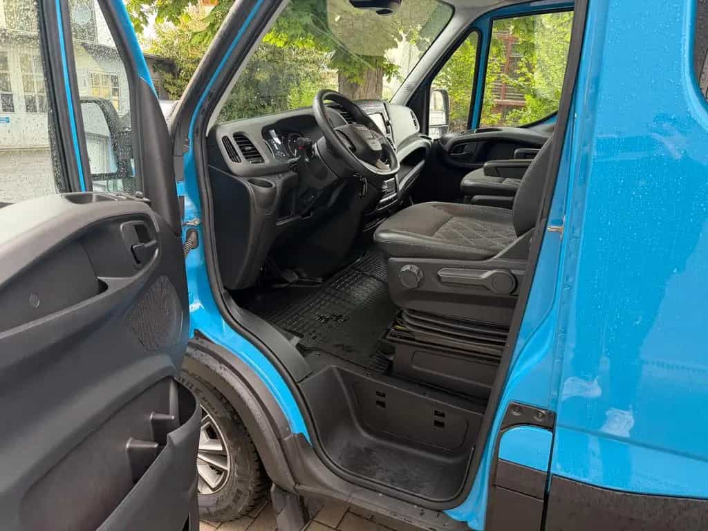 Iveco Other Daily 35-180 9 Sitzer Navi Kamera Automatik LED 12/2023-photo-7