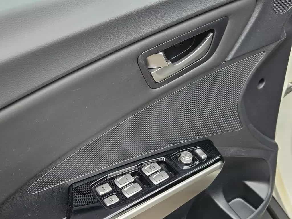 Ssangyong Tivoli 1.6 e-XGi 160 FORWARD SHZ*PDC*Tempomat 04/2019-photo-43