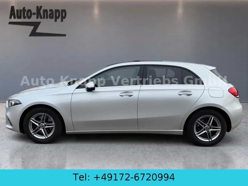 Mercedes-Benz A 200 Business* Kamera*Panorama*LED High*MBUX* 05/2021-photo-1