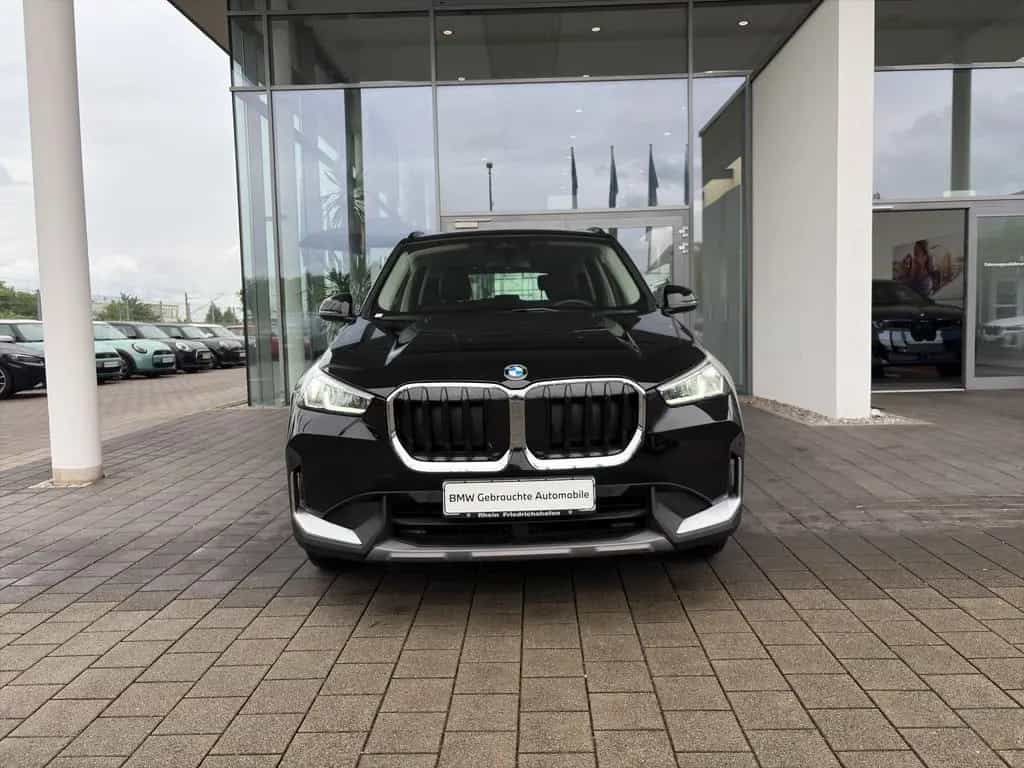BMW X1 sDrive20i Sitzheizung Navi PDC LED 06/2023-photo-3