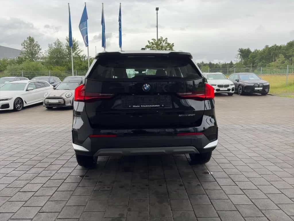 BMW X1 sDrive20i Sitzheizung Navi PDC LED 06/2023-photo-4