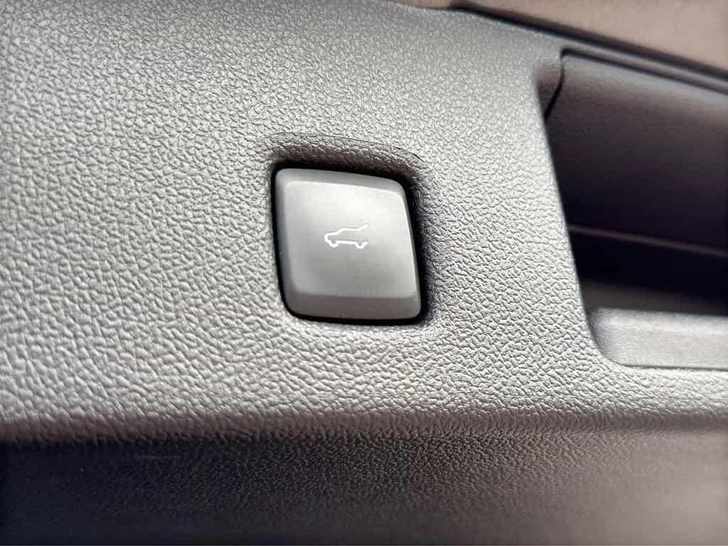 Ford Kuga ST-Line X*PANO*AHK*KAM*ACC*NAVI*SOUND-SYS. 04/2024-photo-19