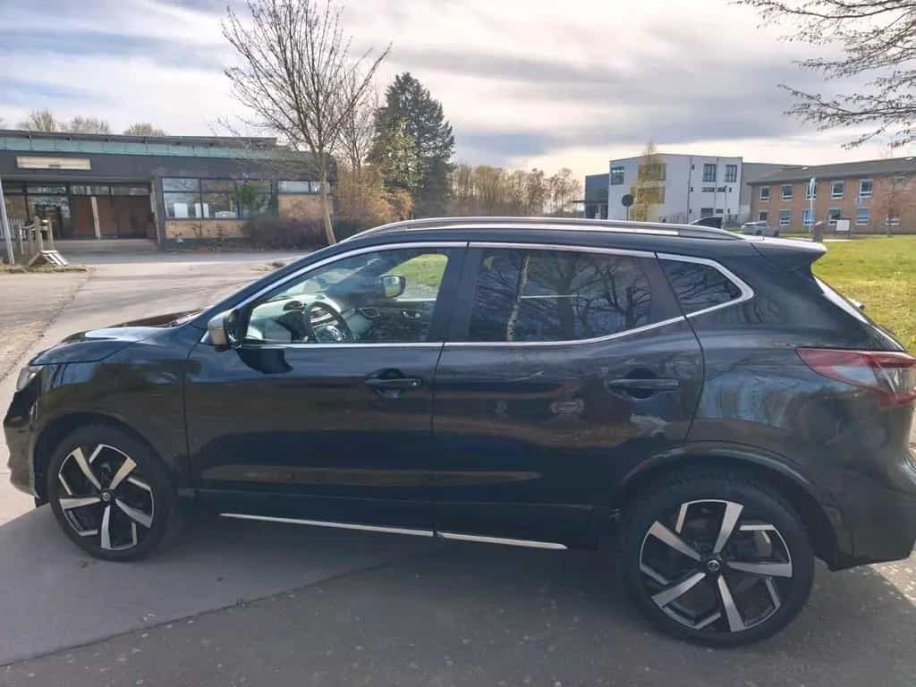Nissan Qashqai Tekna (Raum Paderborn) 10/2020-photo-2