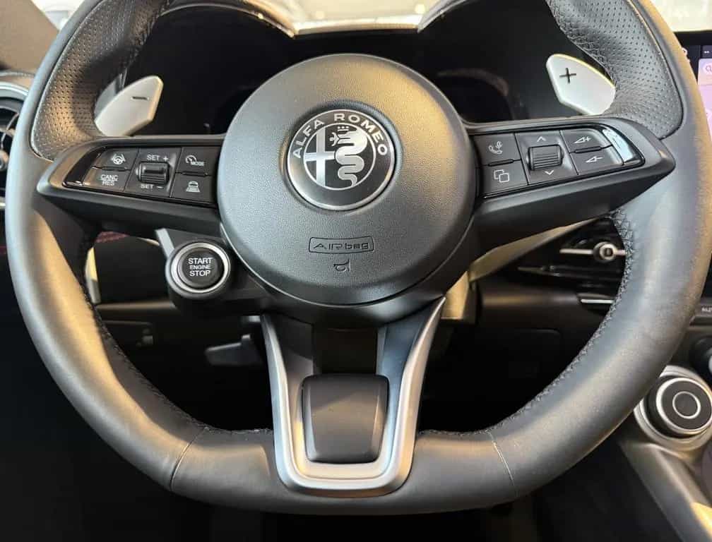 Alfa Romeo Tonale Veloce 1.5 VGT Hybrid ACC+PANO+MATRIX+SPU 06/2023-photo-17
