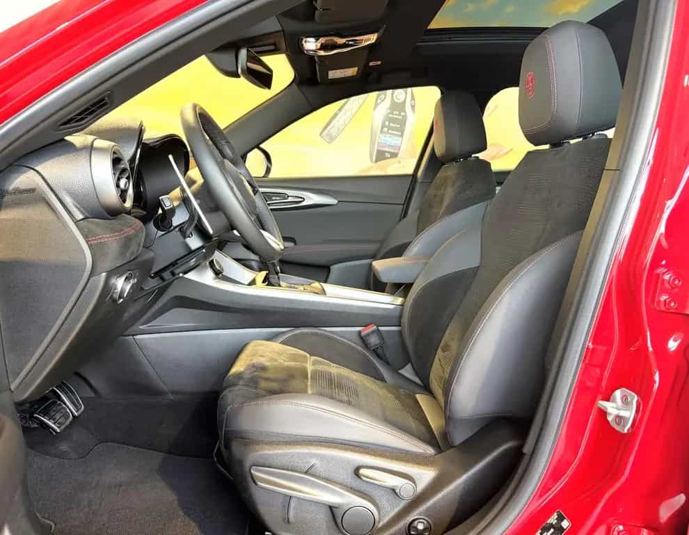 Alfa Romeo Tonale Veloce 1.5 VGT Hybrid ACC+PANO+MATRIX+SPU 06/2023-photo-2