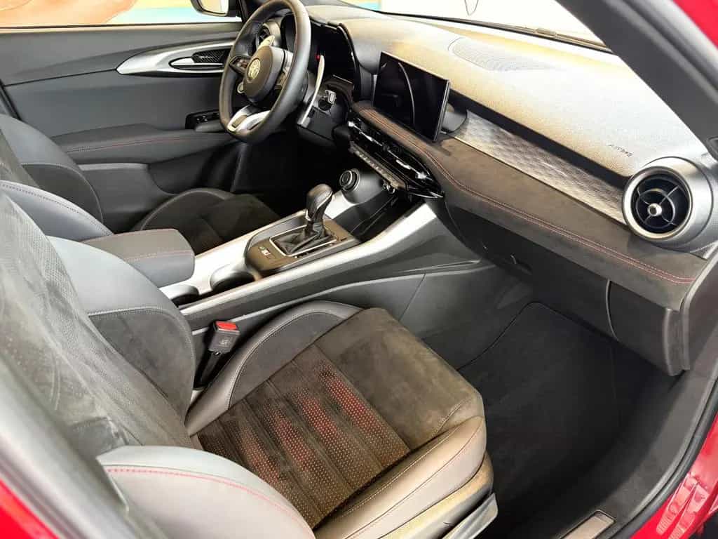 Alfa Romeo Tonale Veloce 1.5 VGT Hybrid ACC+PANO+MATRIX+SPU 06/2023-photo-33