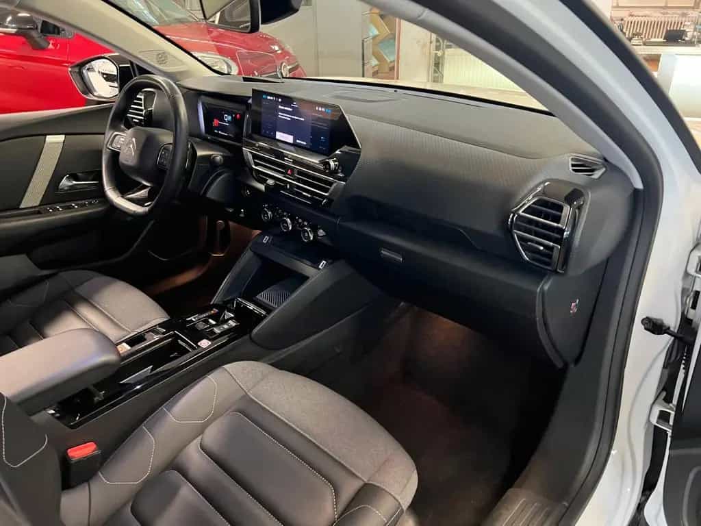 Citroën C4 Lim. Max Automatic- head up. 4 *stück 10/2023-photo-10