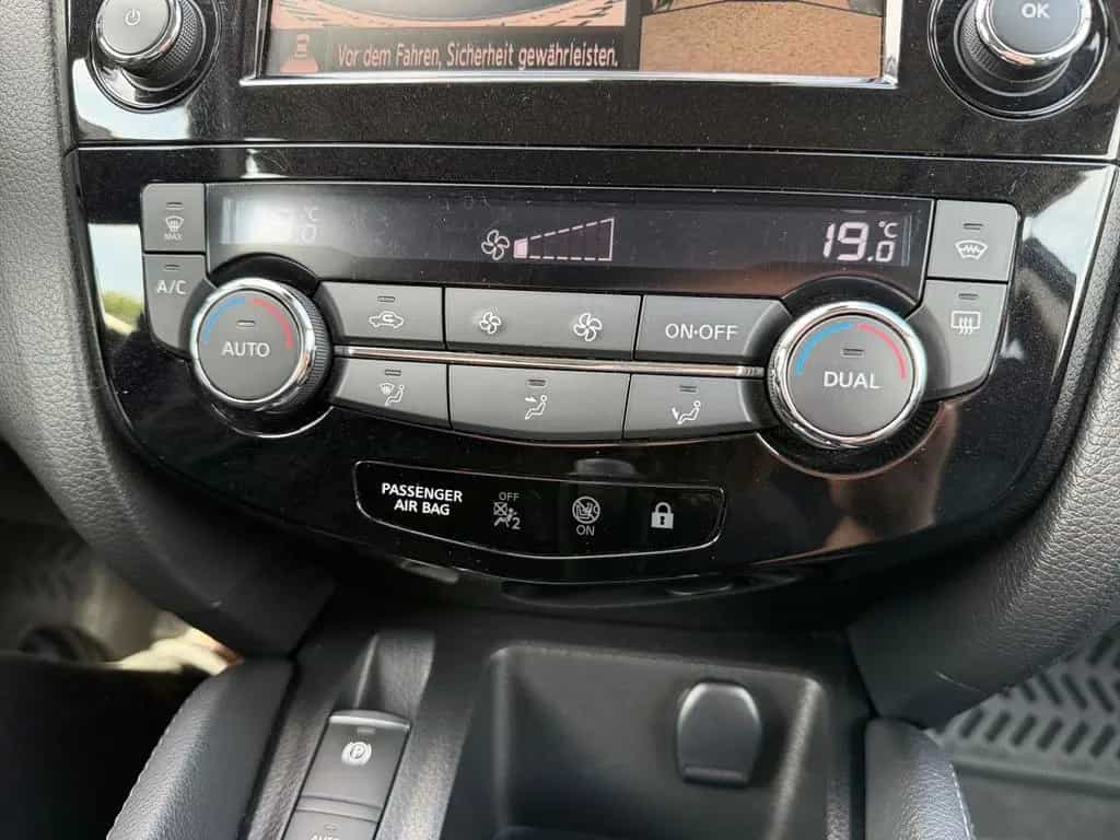 Nissan Qashqai N-Connecta, Sitzheizung, Navi, Panoramag 06/2020-photo-15