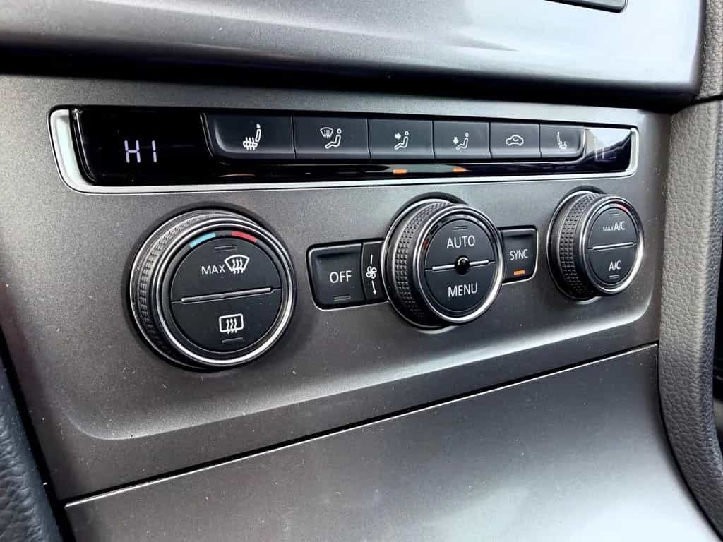 Volkswagen Golf 7 Variant Lounge 1.4 TSI // GARANTIE // 09/2015-photo-15