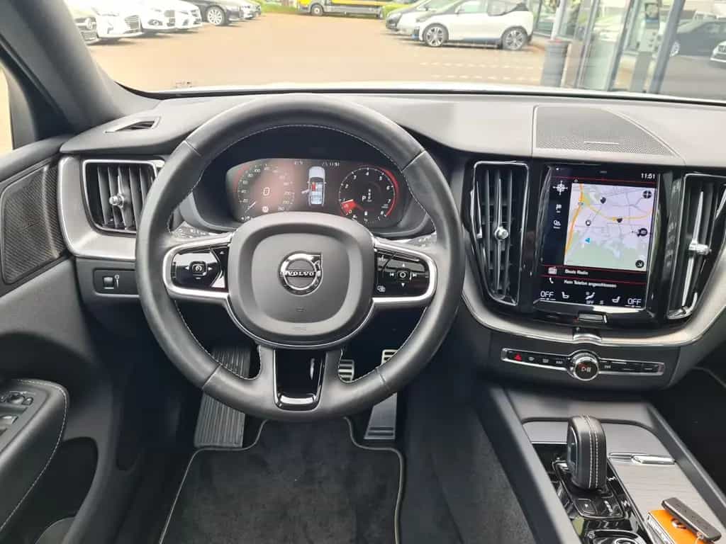 Volvo XC60 R Design 2WD B4 - ASSISTS - PANO - 360° - 11/2020-photo-11