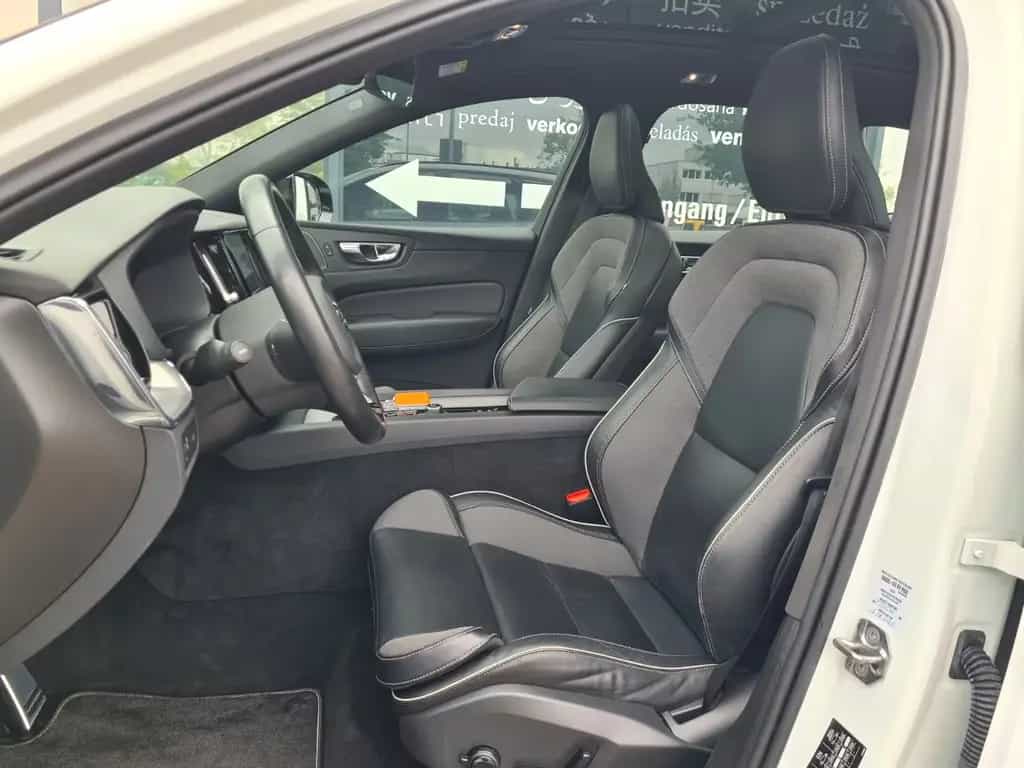 Volvo XC60 R Design 2WD B4 - ASSISTS - PANO - 360° - 11/2020-photo-12