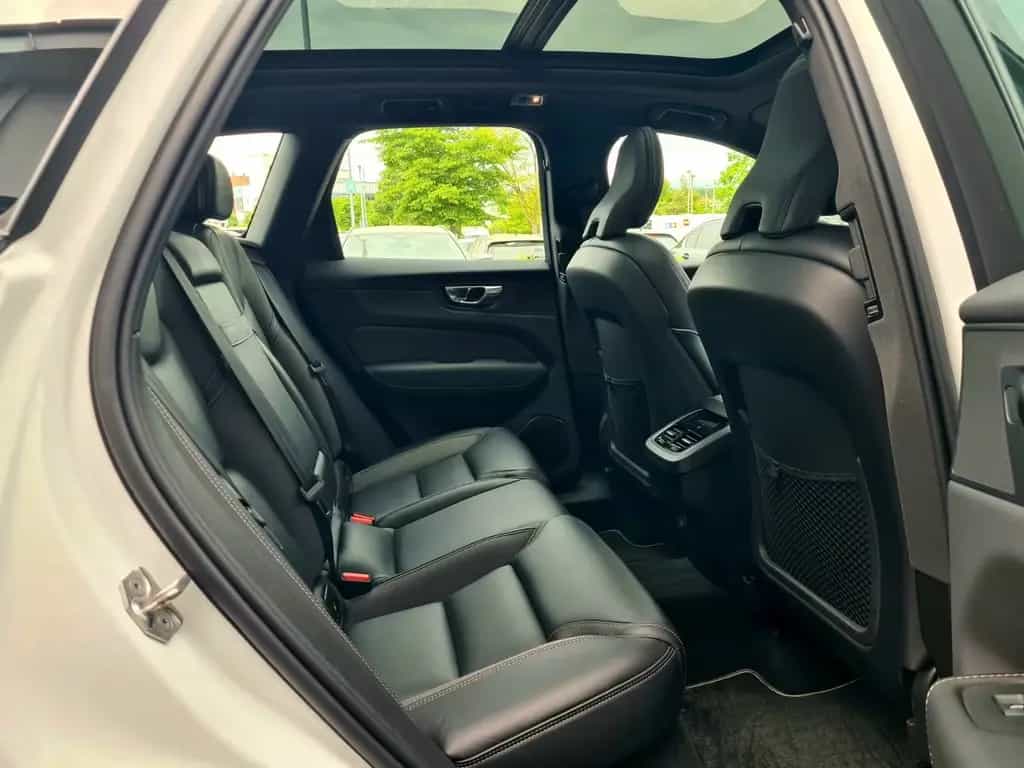 Volvo XC60 R Design 2WD B4 - ASSISTS - PANO - 360° - 11/2020-photo-14
